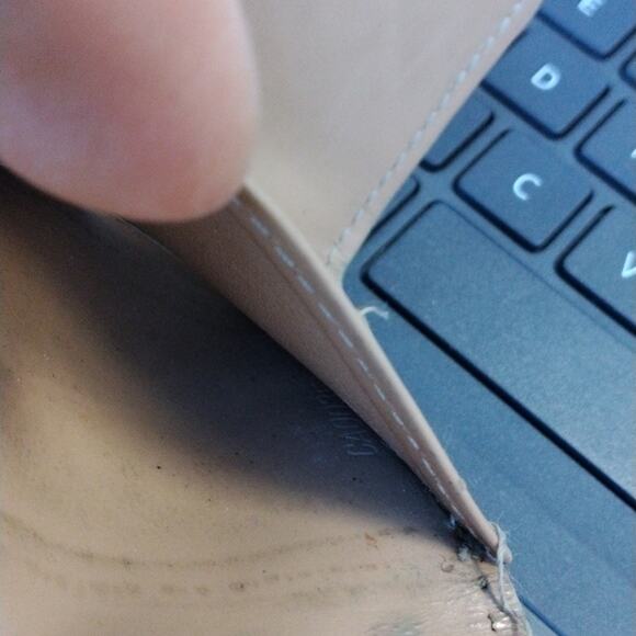 Louis Vuitton Vernis Key Case Holder Yellow 4 Hooks Monogram Luxury Vintage - Picture 6 of 12